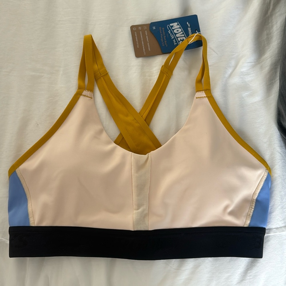 NEW WITH TAGS Brooks Drive Plunge Run Bra 2.0 Sand Black Color
